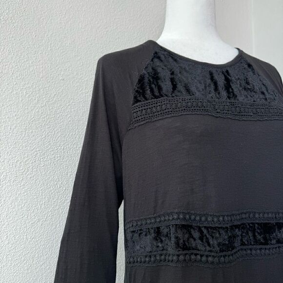 Chico’s Black Tunic Wearble Art Velour Embroidered Long Sleeve - Picture 5 of 13